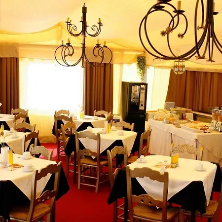 Palace Ξενοδοχείο 3*